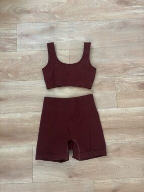 Amazon Ribbed Scoop Crop Top and Bike Shorts Set - Burgundy